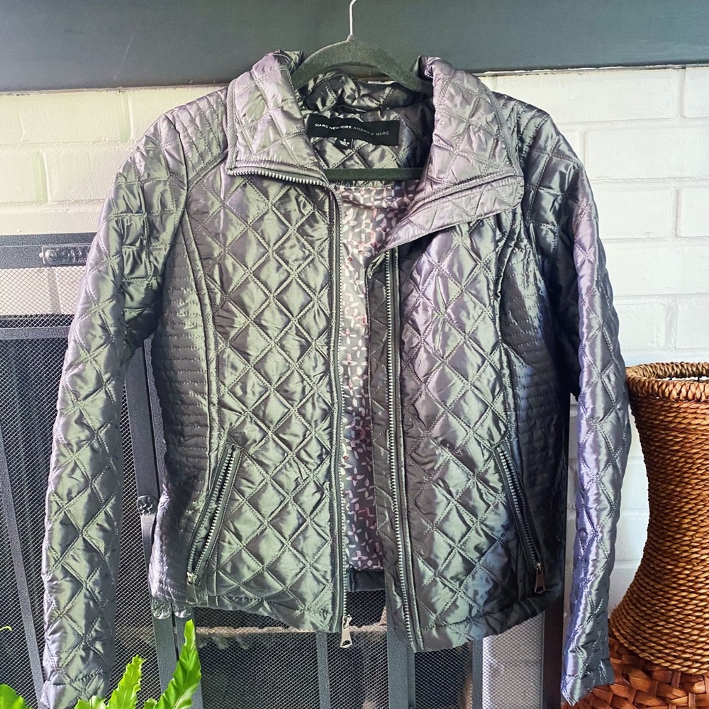 NWOT Pewter Silver Puffer Jacket Marc New York